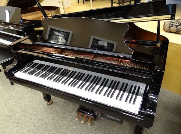 used baby grand piano young chang pramberger yamaha